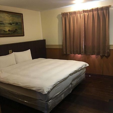 Galaxy Hotel Csungli Kültér fotó