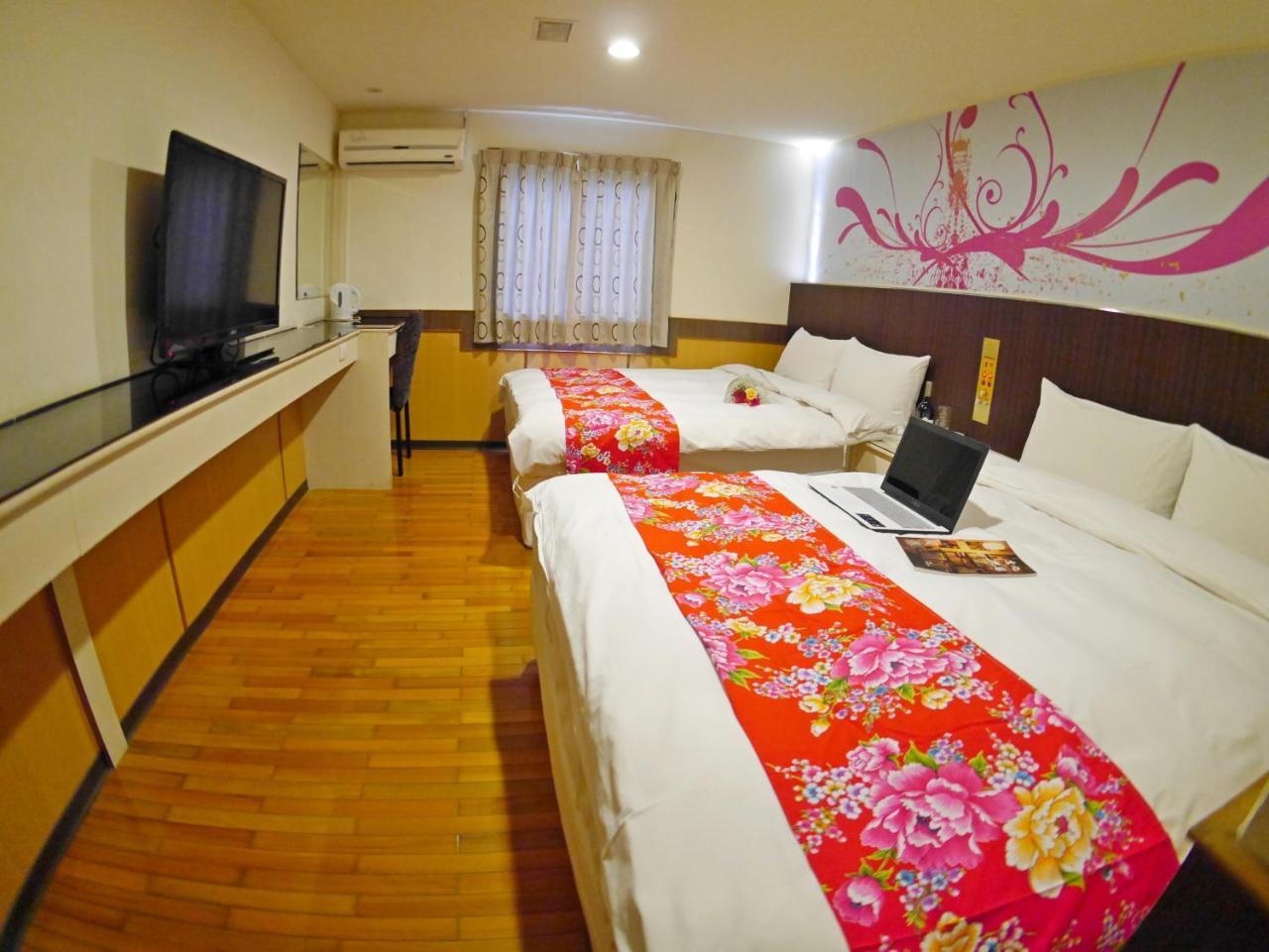 Galaxy Hotel Csungli Kültér fotó