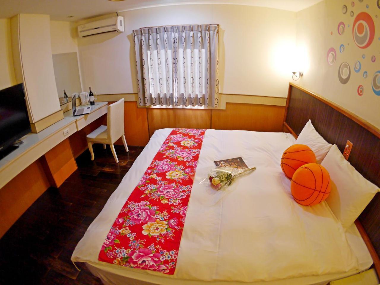 Galaxy Hotel Csungli Kültér fotó