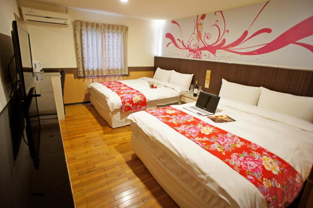 Galaxy Hotel Csungli Kültér fotó