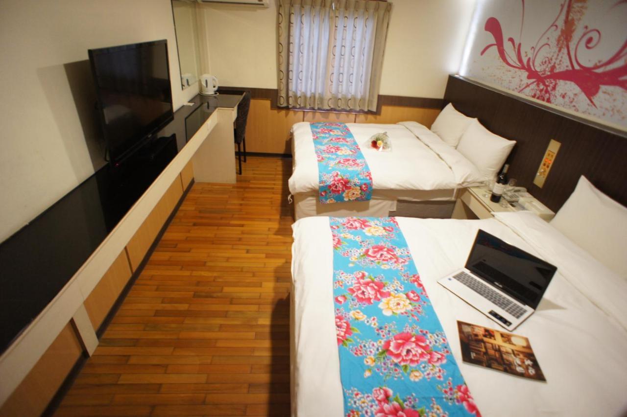 Galaxy Hotel Csungli Kültér fotó